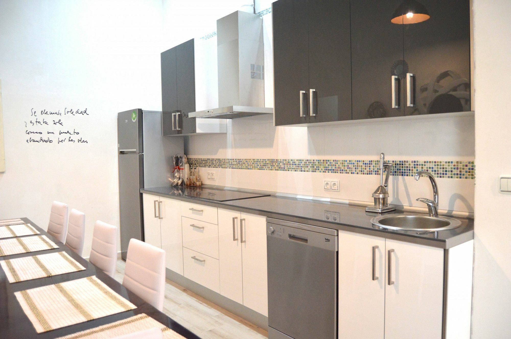 Apartamento 19 Dias Y Muchas Noches Cadiz Ngoại thất bức ảnh