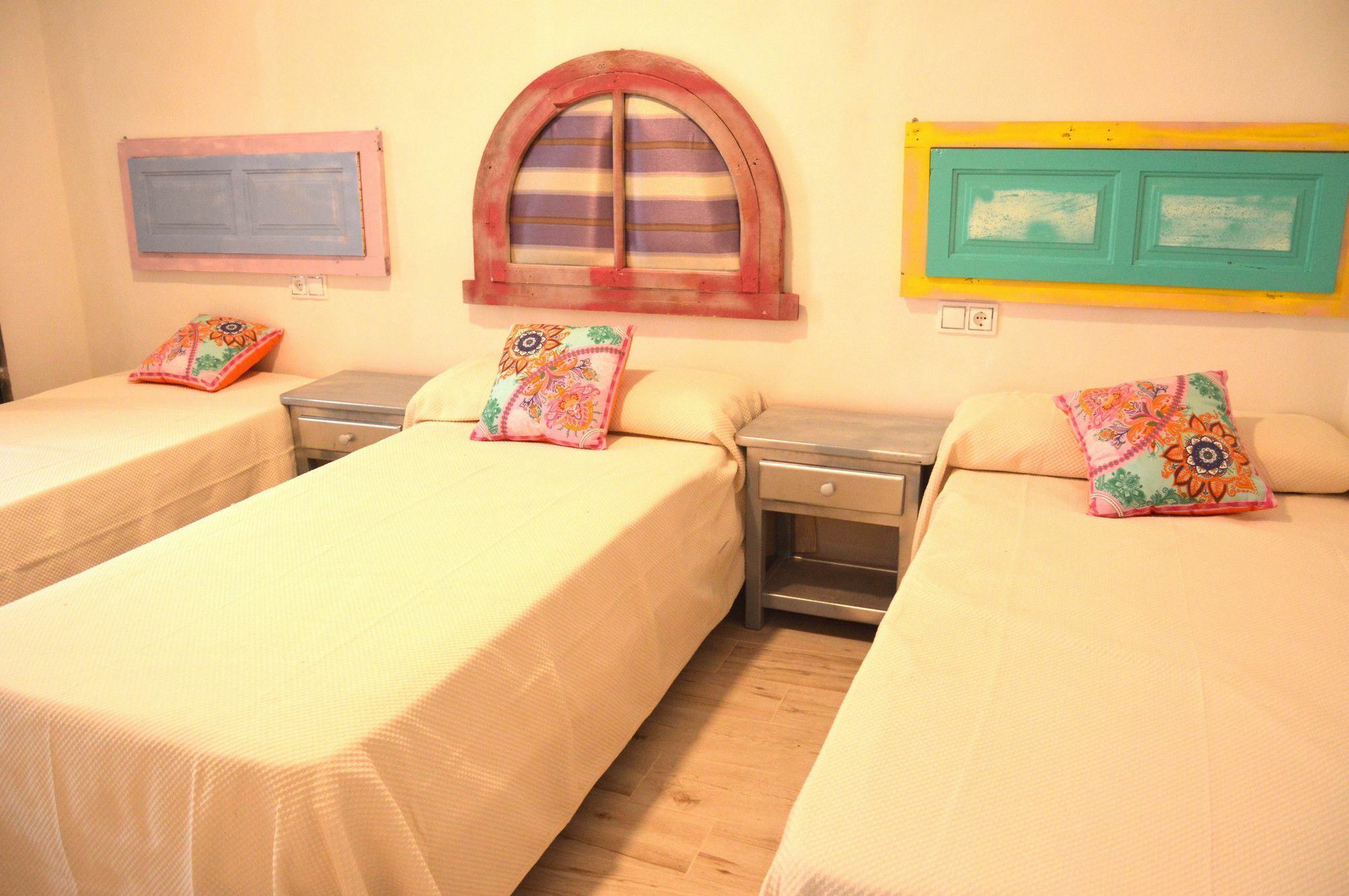 Apartamento 19 Dias Y Muchas Noches Cadiz Ngoại thất bức ảnh